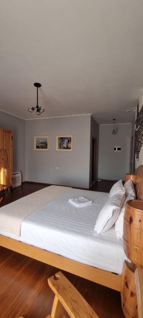 Nurellari Winery Cellar And Guest House بيرات المظهر الخارجي الصورة