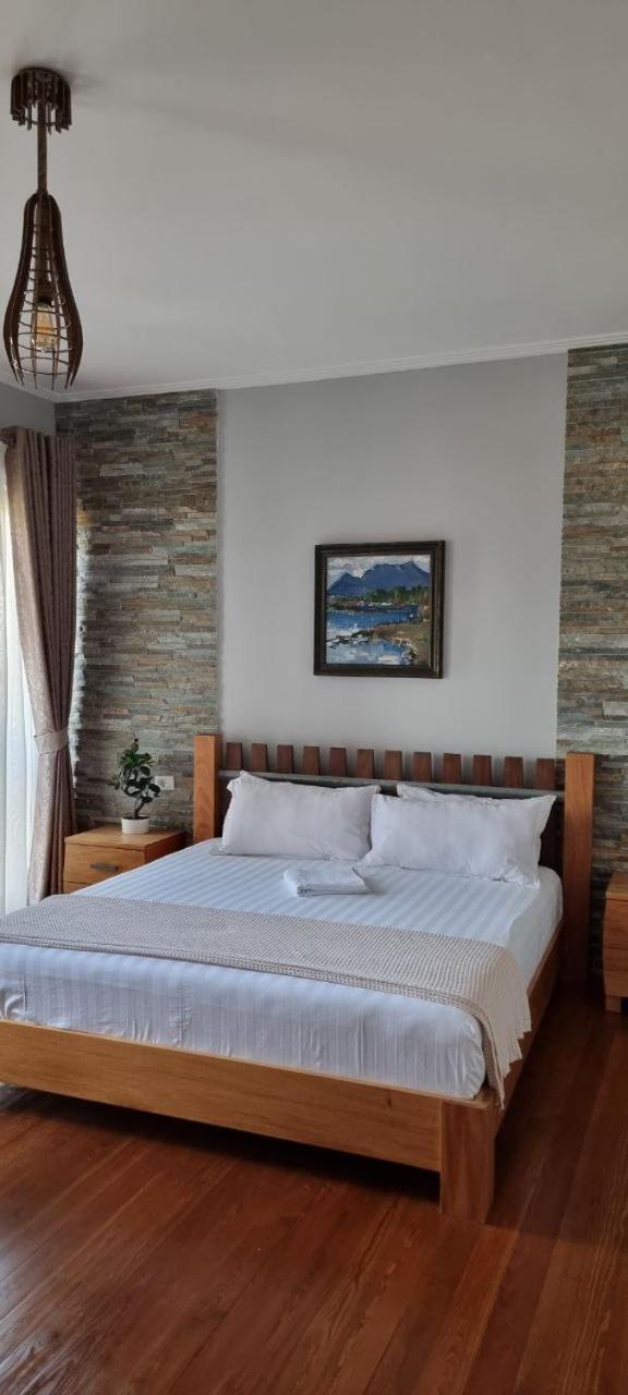 Nurellari Winery Cellar And Guest House بيرات المظهر الخارجي الصورة