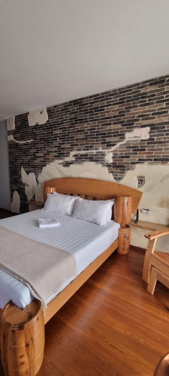 Nurellari Winery Cellar And Guest House بيرات المظهر الخارجي الصورة